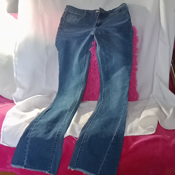 Jeans - Picture 2 of 4